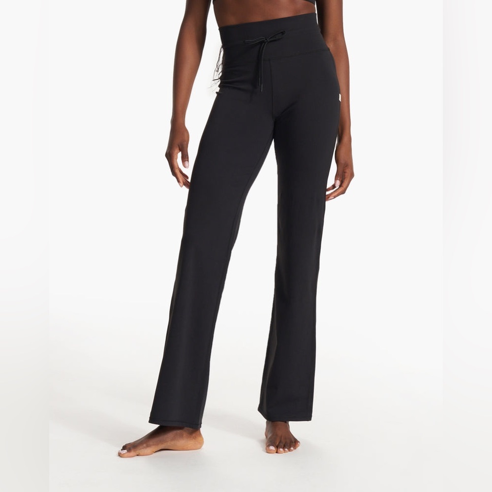Vuori Daily Wideleg Leggings - Long